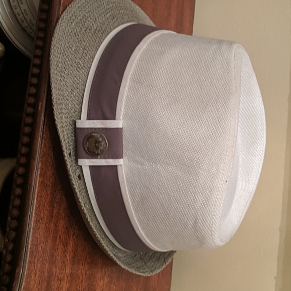 Man's hat - Picture 4 of 5
